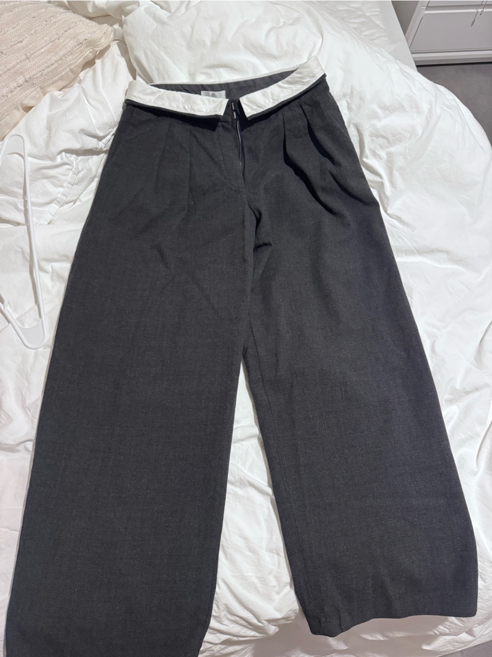 Babaton Men's Straight Dress Trousers - Black